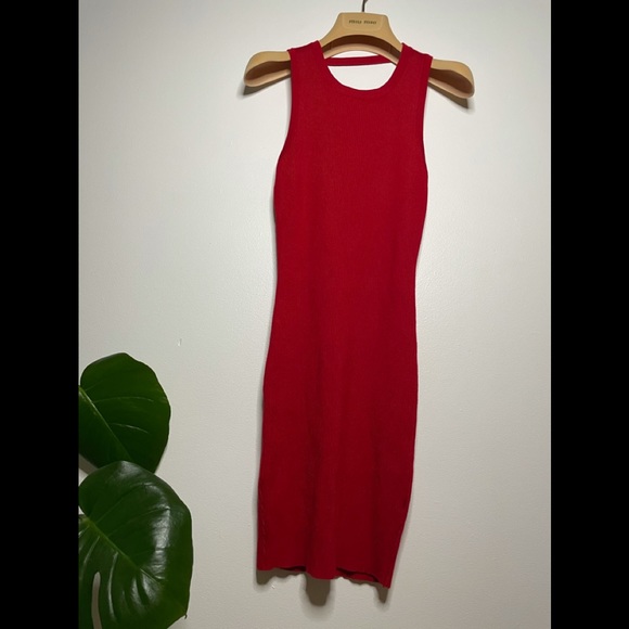 Red sleeveless dress - Picture 1 of 5